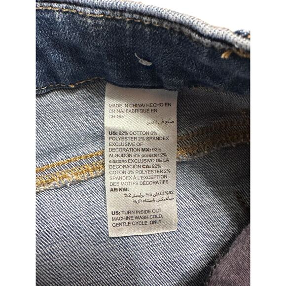 Chico's So Slimming Girlfriend Cropped Jeans Raw Hem Size 8 - Picture 5 of 8